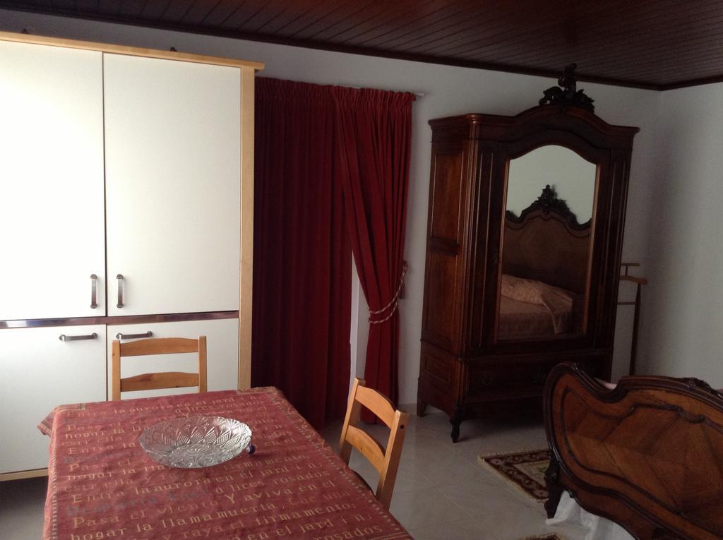 Casa Amarela Guesthouse Lagos Phòng bức ảnh