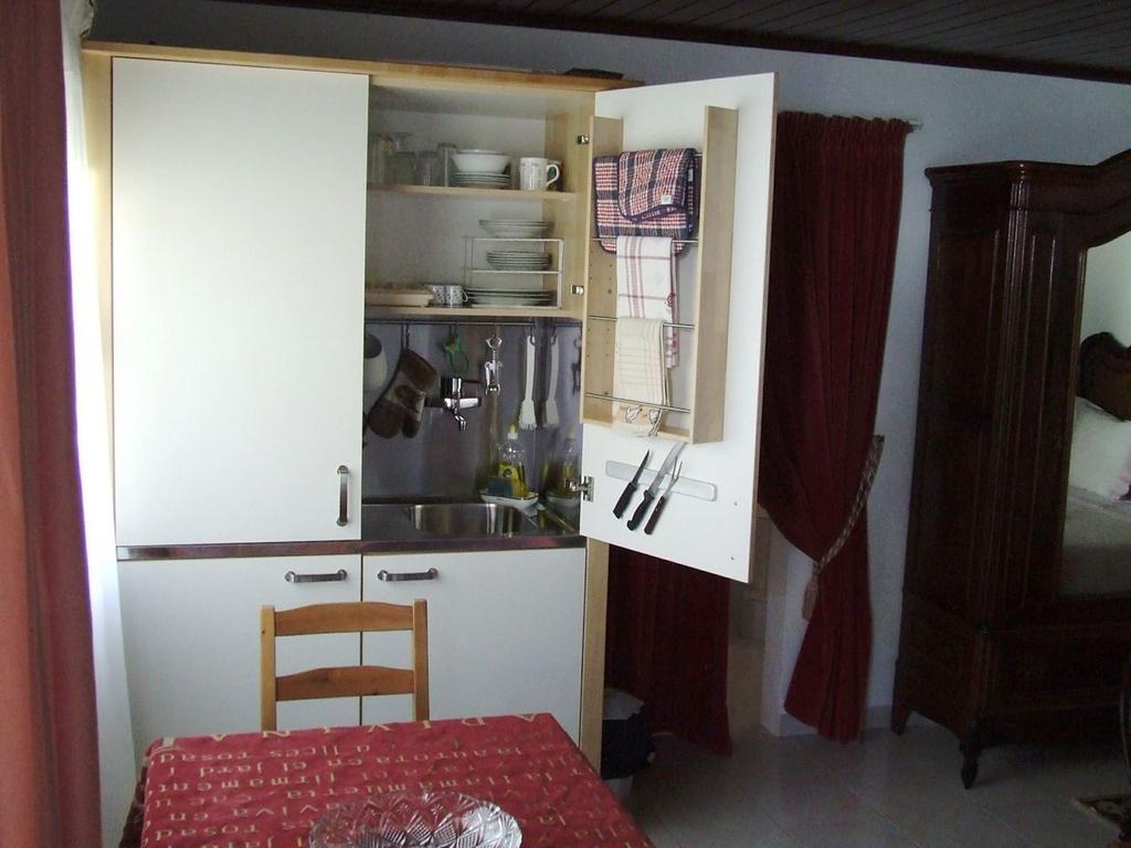 Casa Amarela Guesthouse Lagos Phòng bức ảnh