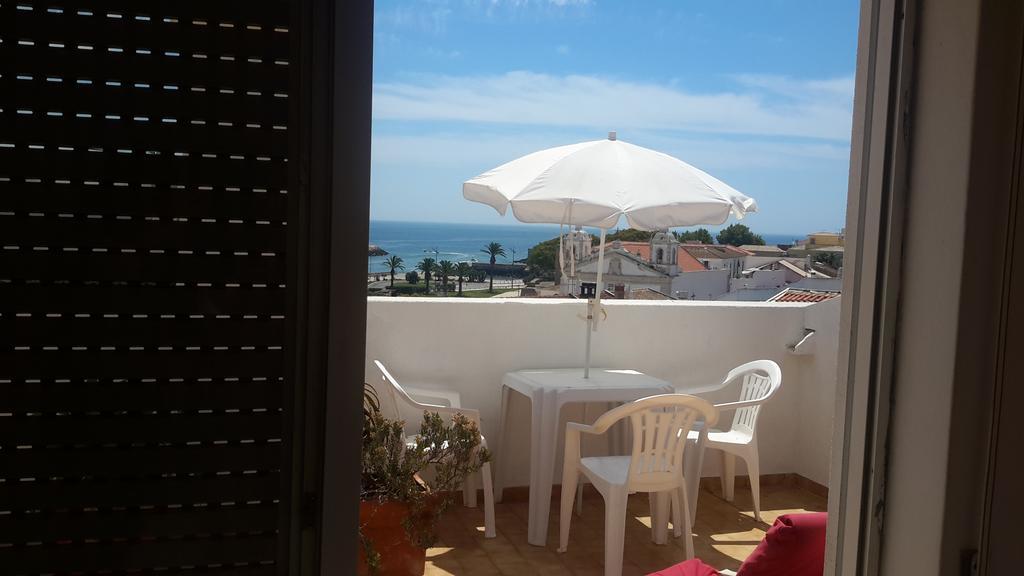 Casa Amarela Guesthouse Lagos Ngoại thất bức ảnh