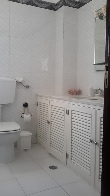 Casa Amarela Guesthouse Lagos Ngoại thất bức ảnh