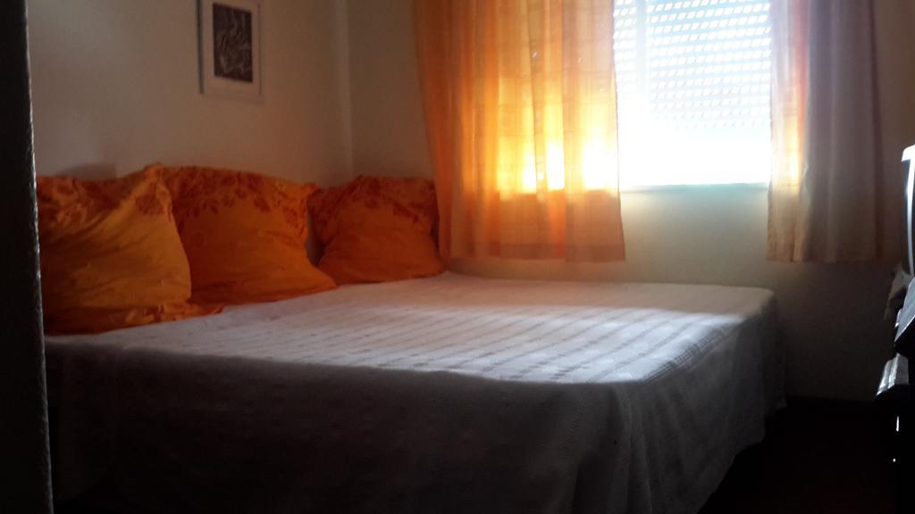 Casa Amarela Guesthouse Lagos Ngoại thất bức ảnh
